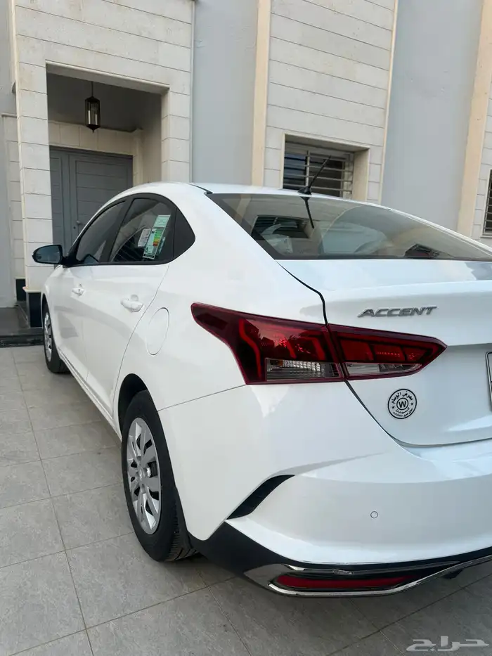 للبيع اكسنت 2023 مكينه 1600 CC ماشيه 19 فقط (( تم البيع )) 7