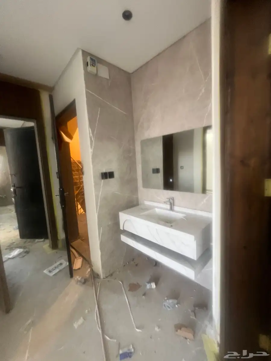 للبيع روفات تبدا من 630 3