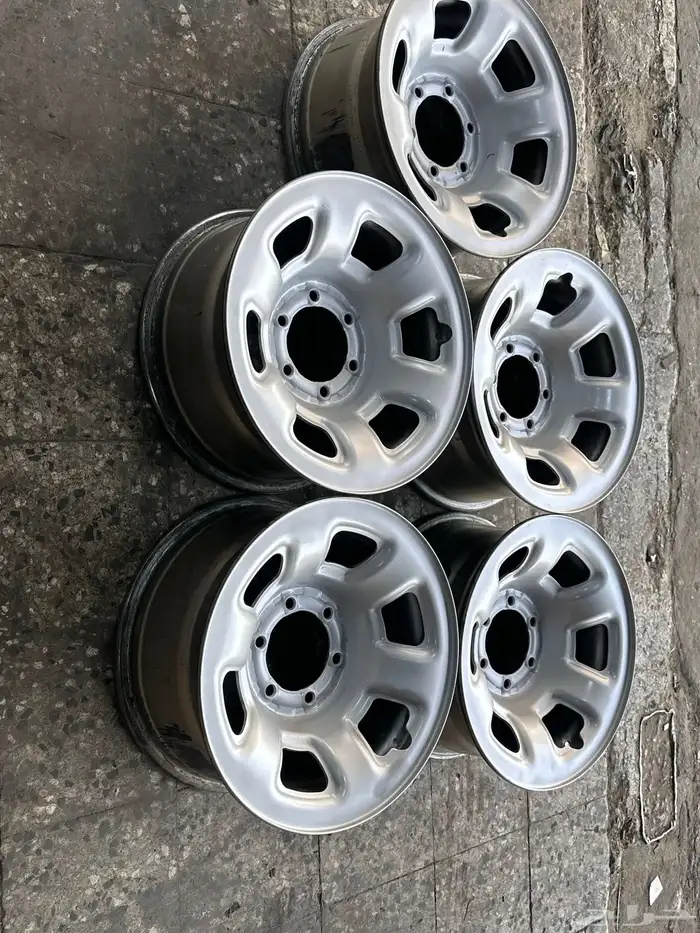 5 جنوط نيسان اصلي وكاله  مقاس 16 9