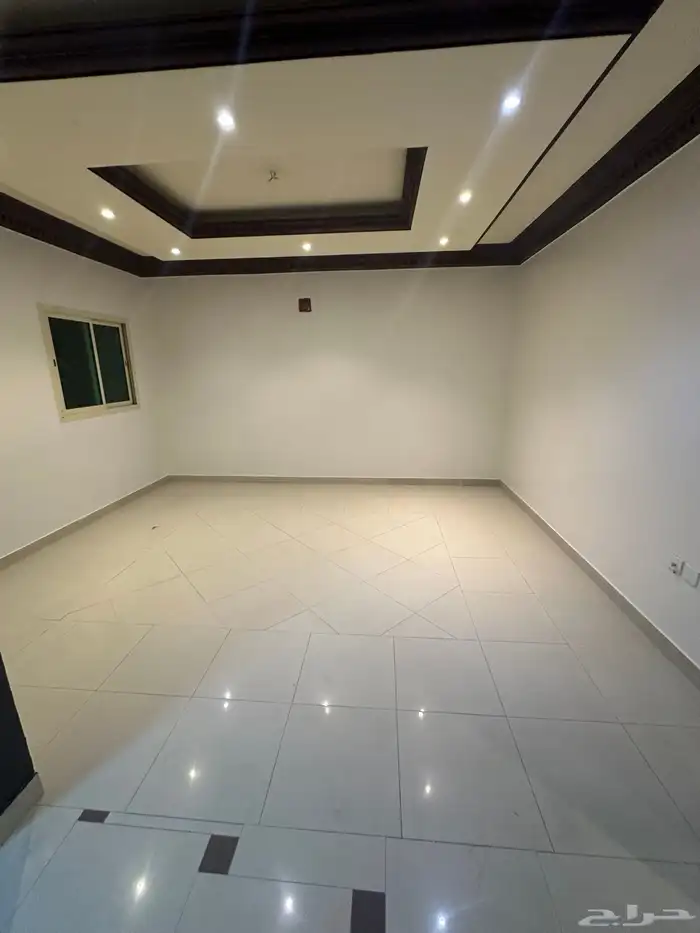 شقه فى عماره سكنيه شارع القبه حى اشبيليه 1