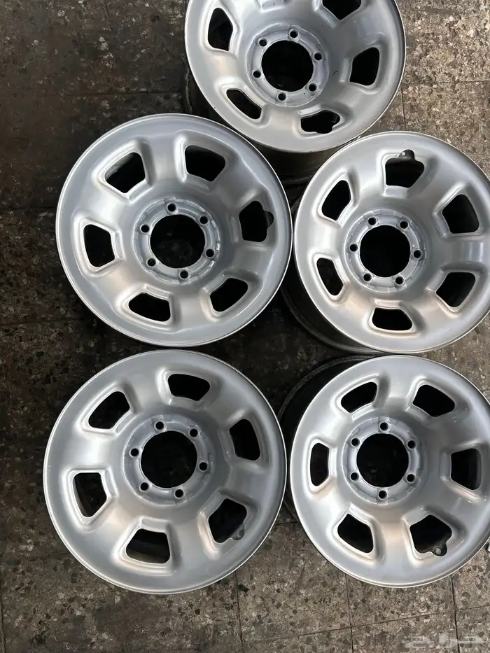 5 جنوط نيسان اصلي وكاله  مقاس 16 0