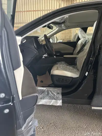 لكزس RX350بنزين 2025 الالون اسود رمادي 5