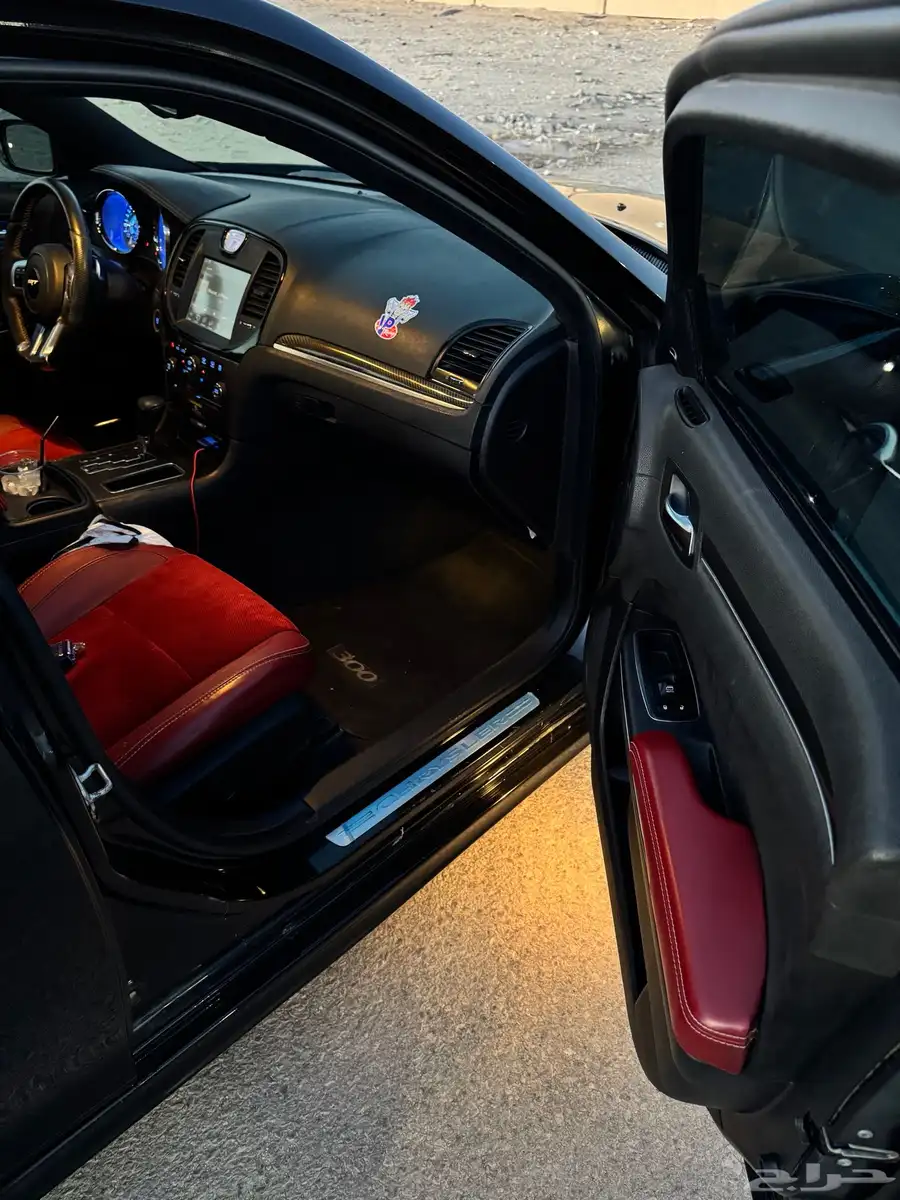 كلايسلر srt 7
