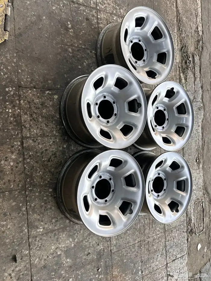 5 جنوط نيسان اصلي وكاله  مقاس 16 4