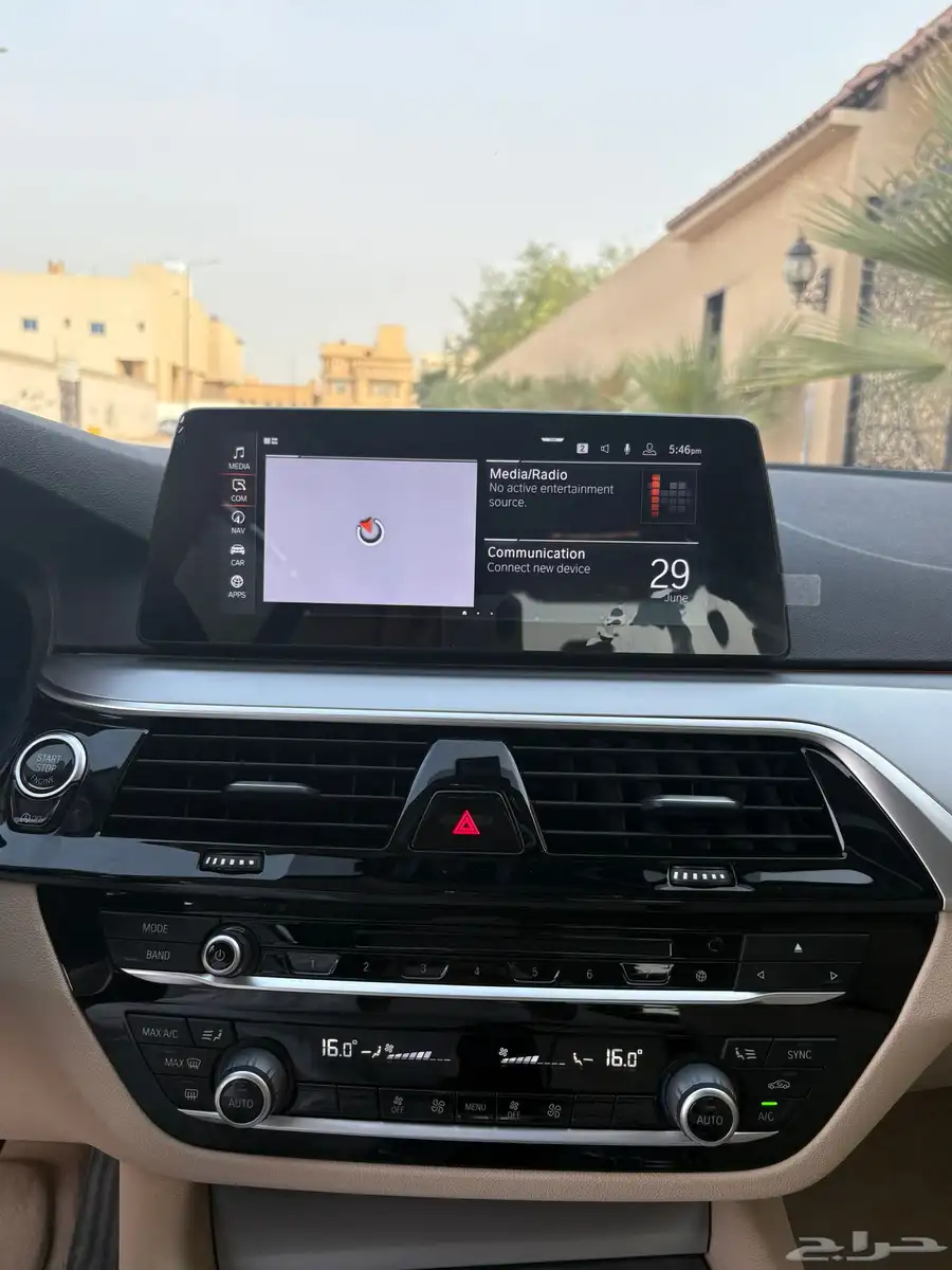 بي ام دبليو BMW 520i الفئه الخامسه 19