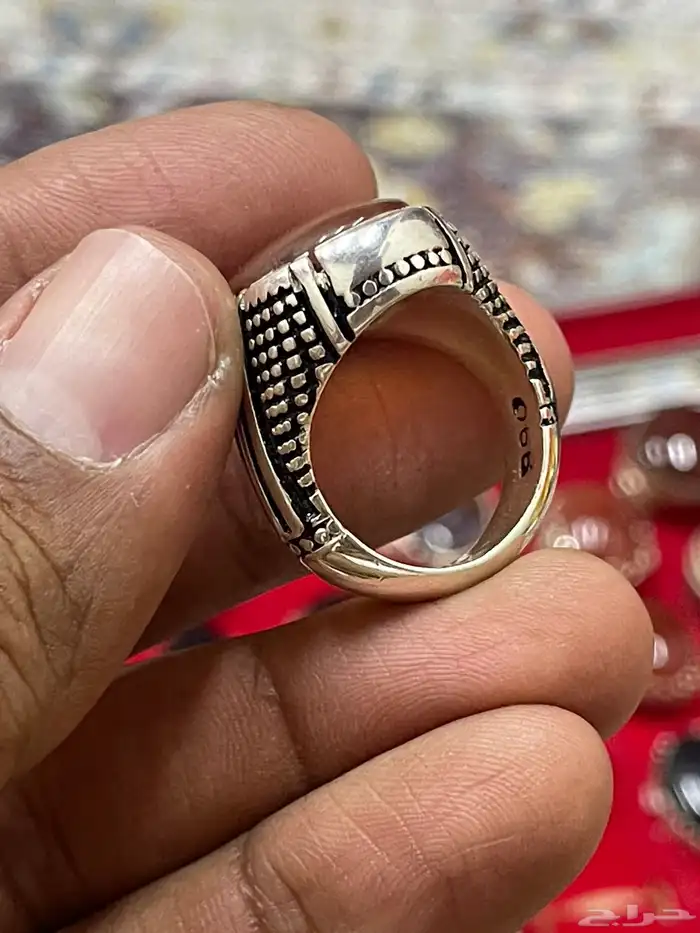 خاتم عقيق يمني بلطخه عسلي صياغة عارف 3