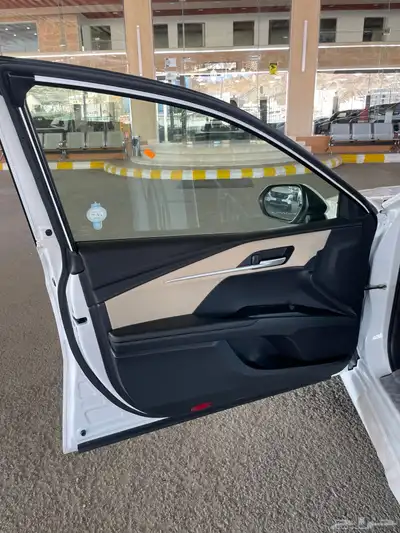 تويوتا كامري هايبرد - استاندر - 2025 10
