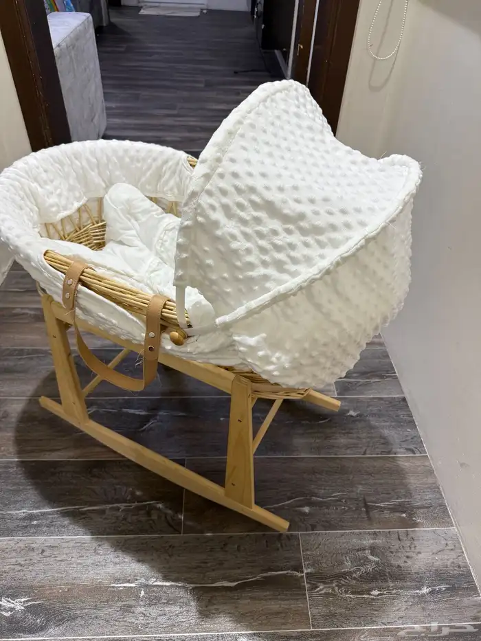 سرير مولود مثل ماوضح في الصوره مخدة حوامل 0