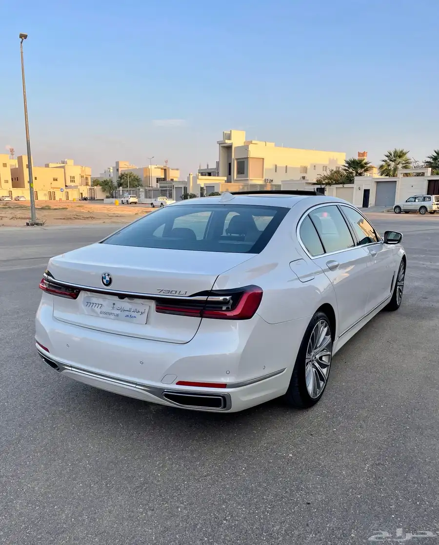 بي ام دبليو 2020 - 730Li 8