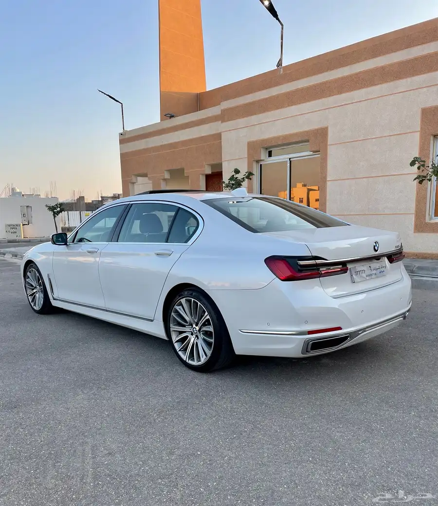 بي ام دبليو 2020 - 730Li 1