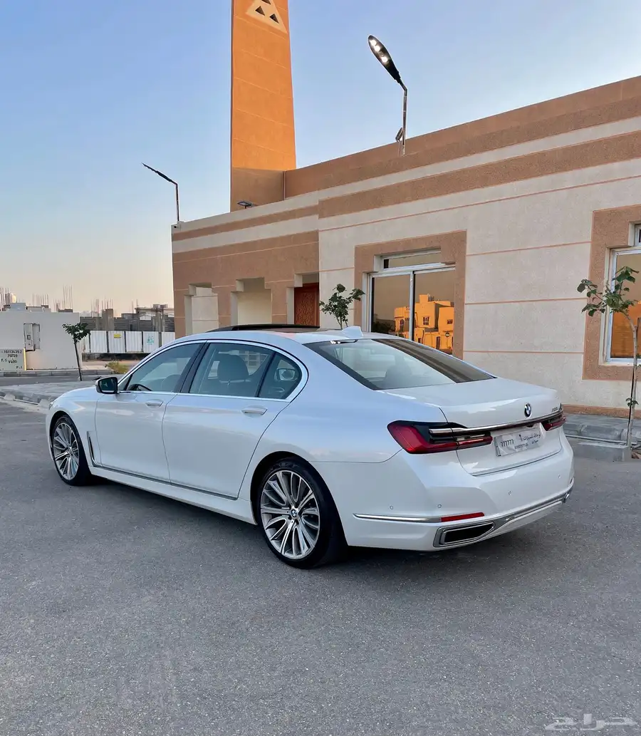 بي ام دبليو 2020 - 730Li 6