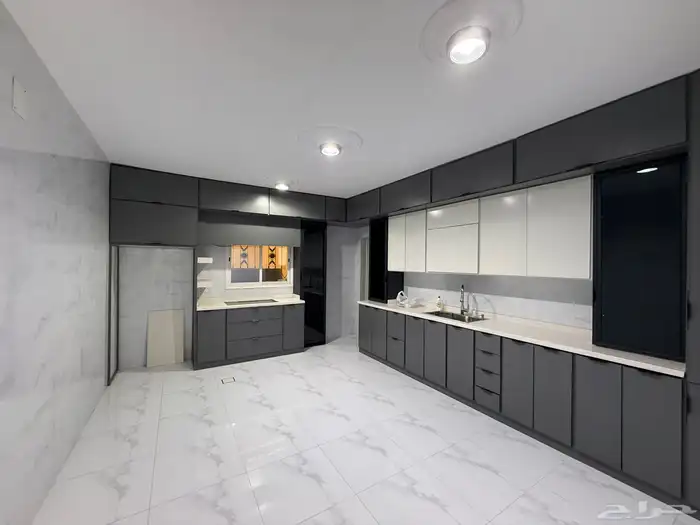 عماره 3 ادوار للبيع بمحايل عسير حي الضرس 16