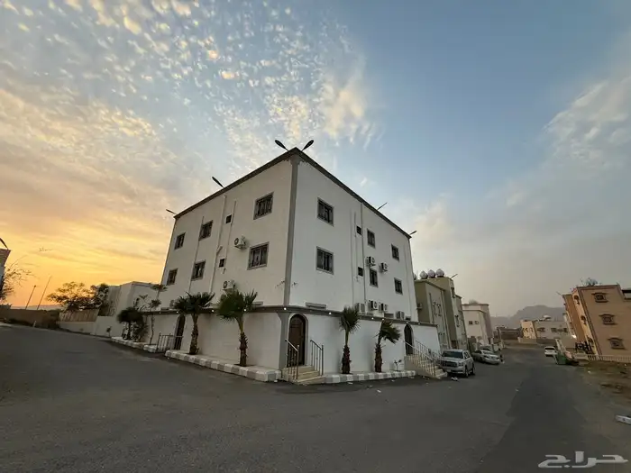 عماره 3 ادوار للبيع بمحايل عسير حي الضرس 2
