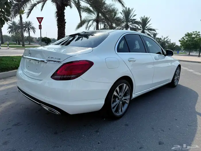 مرسيدس C300 وإصدار بطاقة الهوية الاماراتية 11