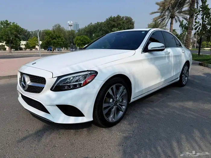 مرسيدس C300 وإصدار بطاقة الهوية الاماراتية 0