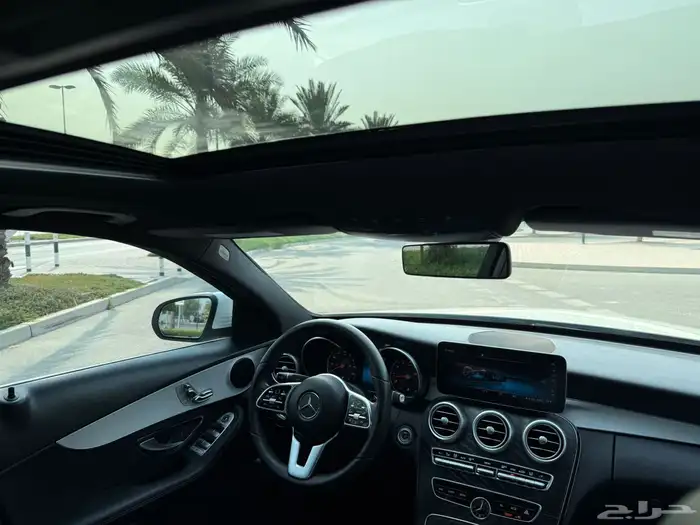مرسيدس C300 وإصدار بطاقة الهوية الاماراتية 4