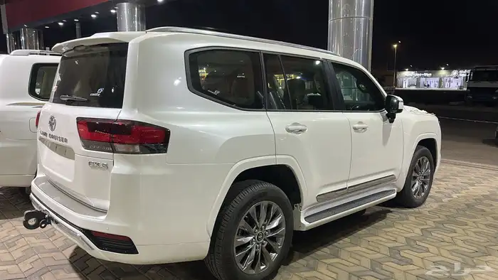 لاندكروزر L4 سعودي بنزين2024 1