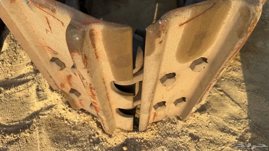 جنازير 155 كوماتسو 7