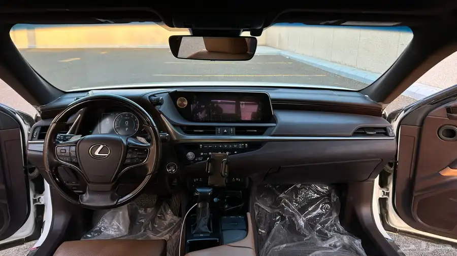 للبيع لكزس 2021 Es250 BD فل كامل 6