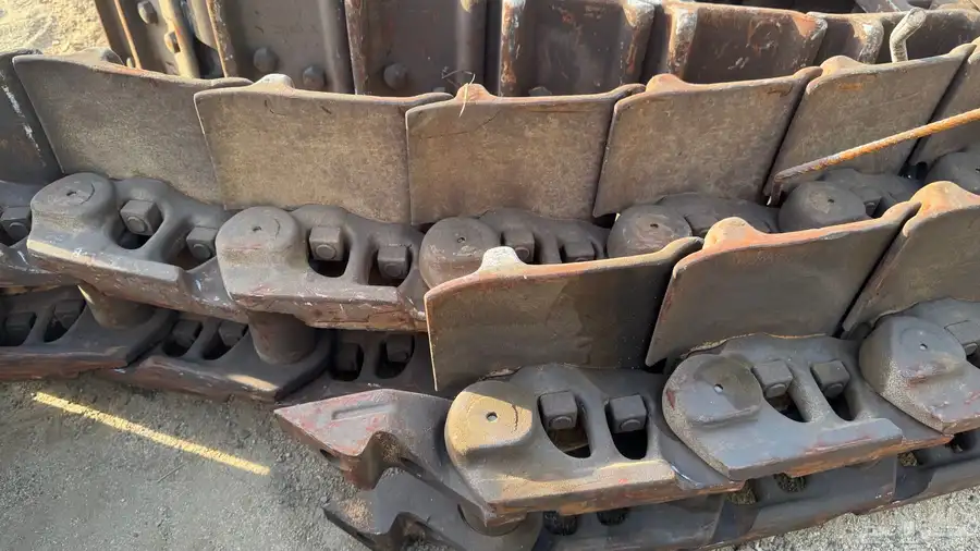 جنازير 155 كوماتسو 3