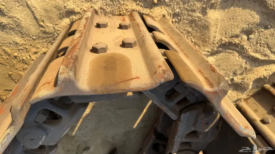 جنازير 155 كوماتسو 6