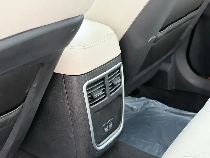 كرايزلر V8 2021هيمي C300 26