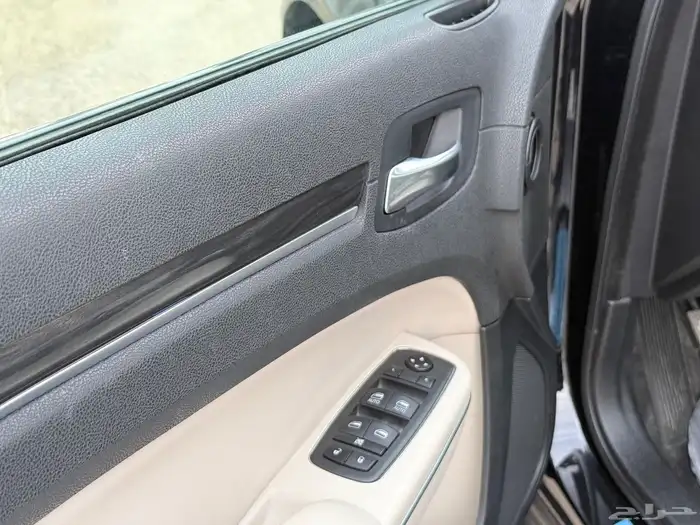 كرايزلر V8 2021هيمي C300 13