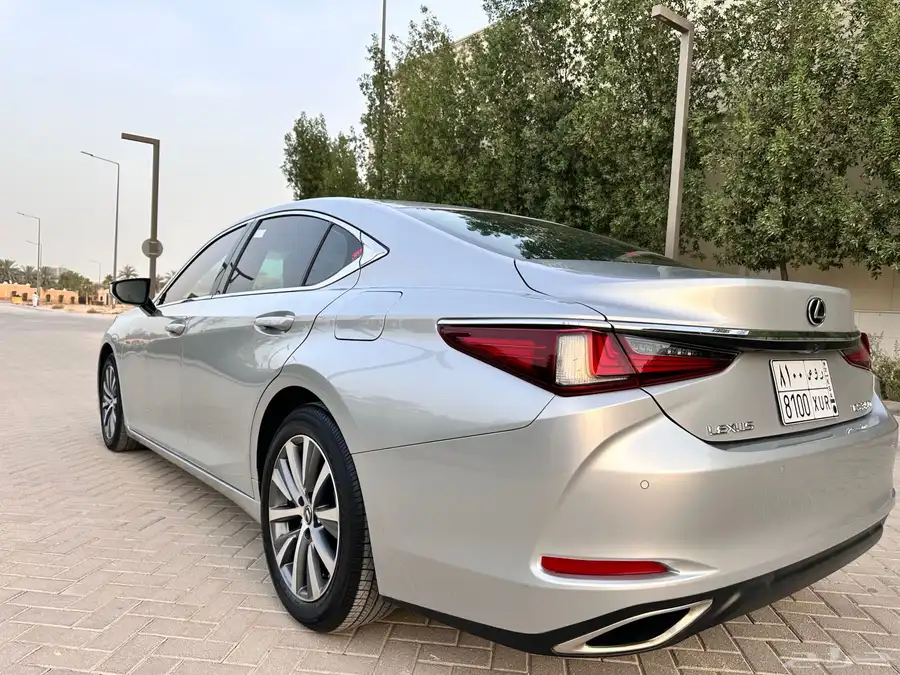لكزس ( ES 350 ) 2020 ممشى 93 بحالة الوكالة 13