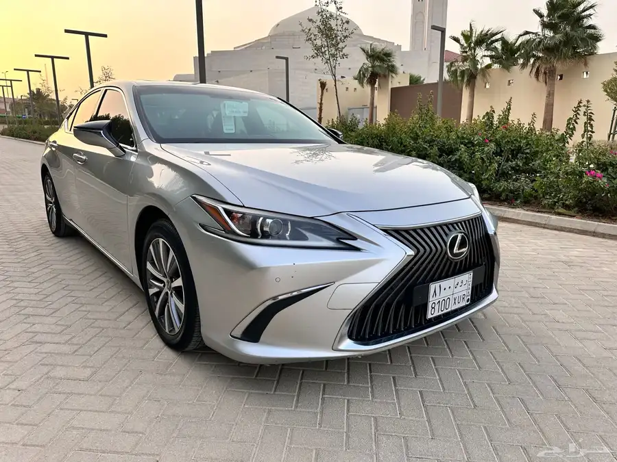 لكزس ( ES 350 ) 2020 ممشى 93 بحالة الوكالة 9