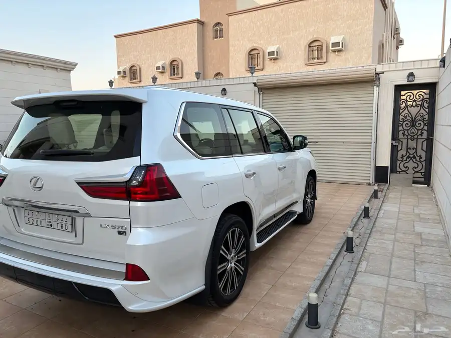 لكزس lx sport2018 2