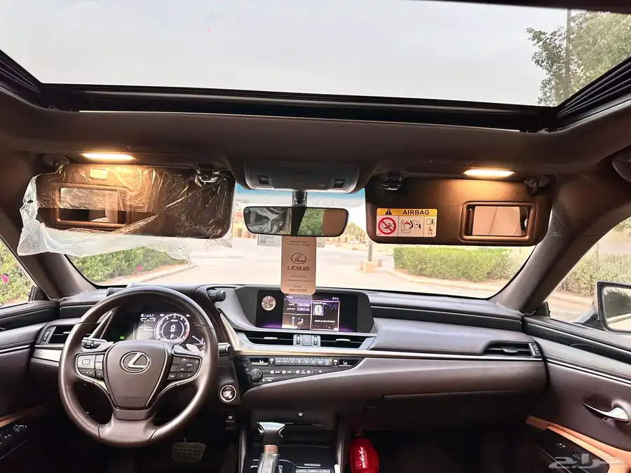 لكزس ( ES 350 ) 2020 ممشى 93 بحالة الوكالة 64