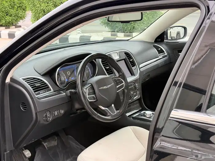 كرايزلر V8 2021هيمي C300 9