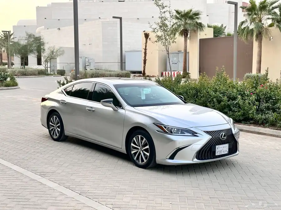 لكزس ( ES 350 ) 2020 ممشى 93 بحالة الوكالة 0