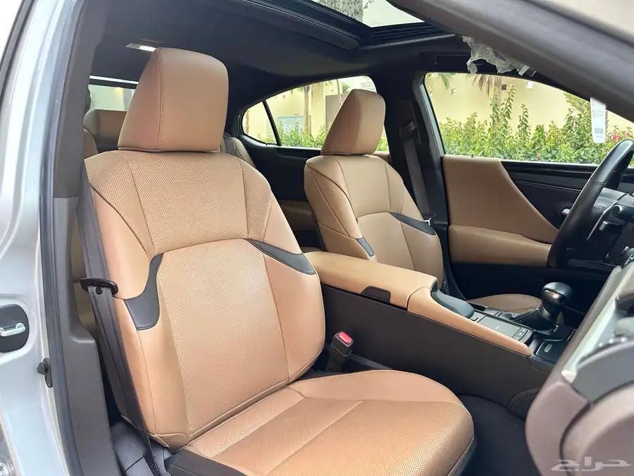 لكزس ( ES 350 ) 2020 ممشى 93 بحالة الوكالة 29