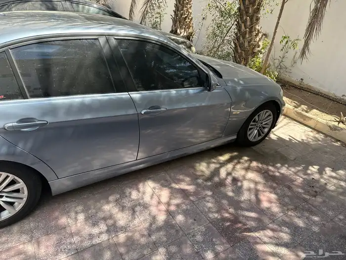 بي ام دبليو BMW 2011 الفئه 323i 3