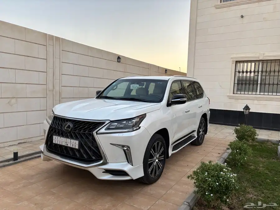 لكزس lx sport2018 4