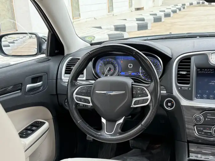 كرايزلر V8 2021هيمي C300 36