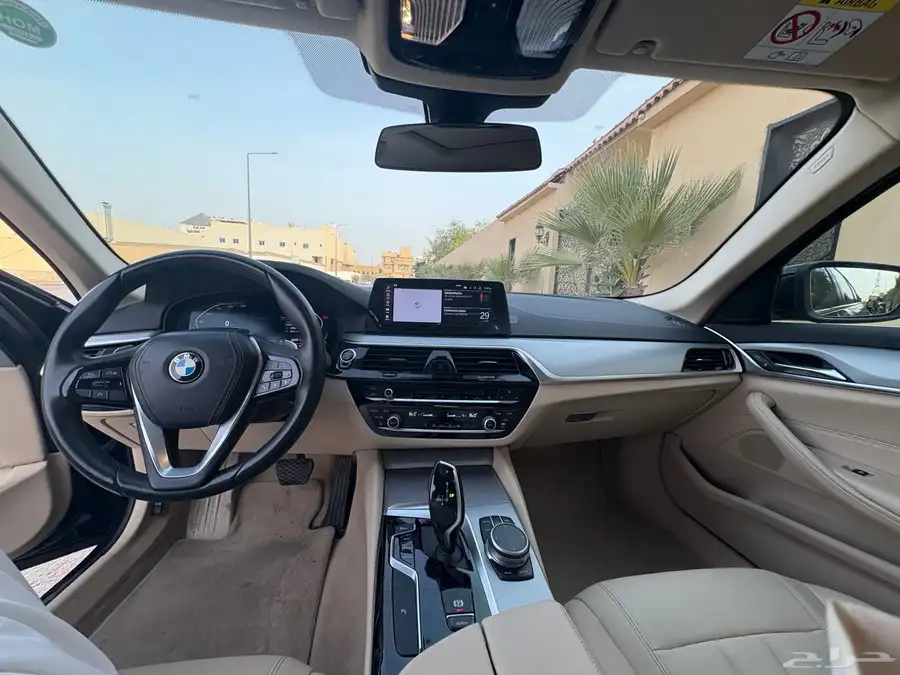 بي ام دبليو BMW 520i الفئه الخامسه 18