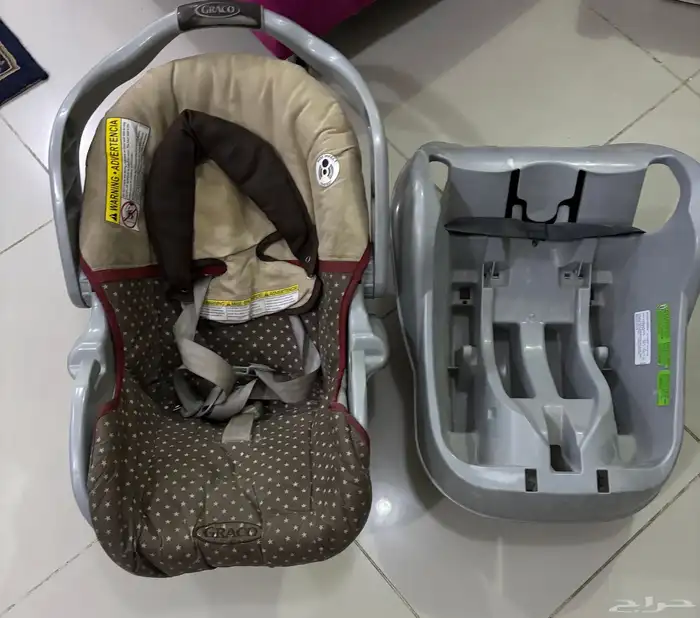 عربه اطفال مع كرسي للسياره وقاعدتها مستعملة 2