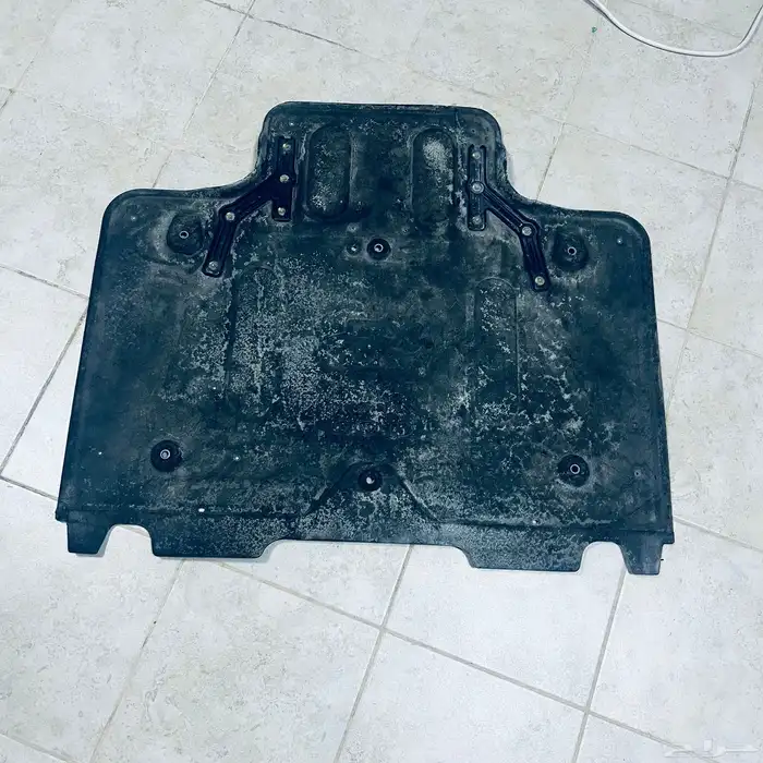 قطع جنسس G80 و G70 جديد اصلي وكالة 6