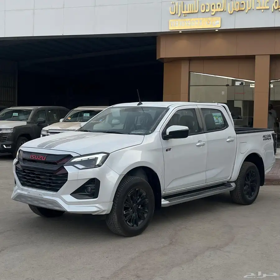 ايسوزو دي ماكس جي تي 2025 0