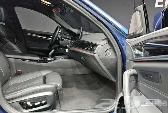 530i 2021 BMW 14