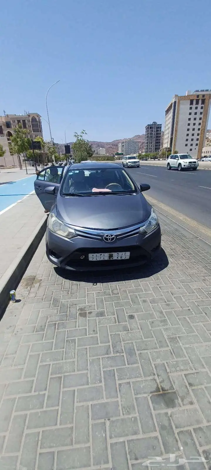 TOYOTA YAR 3