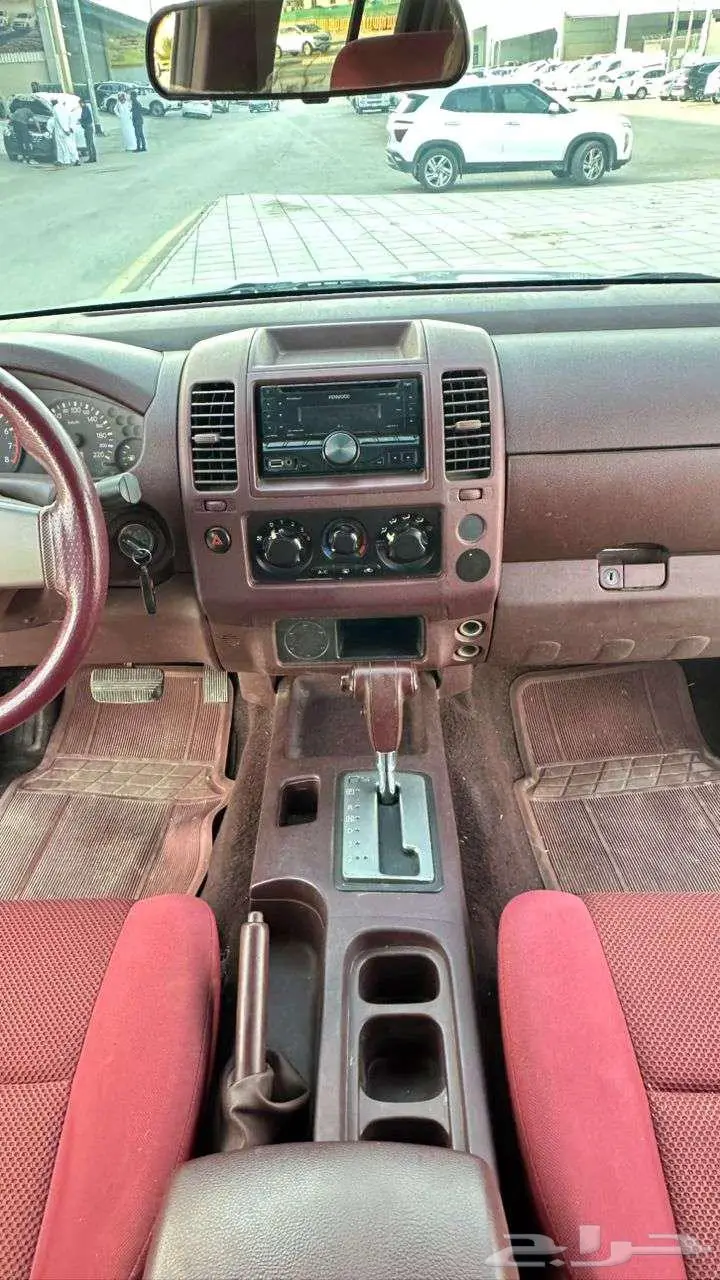 نيسان نافارا 2011 SE 8