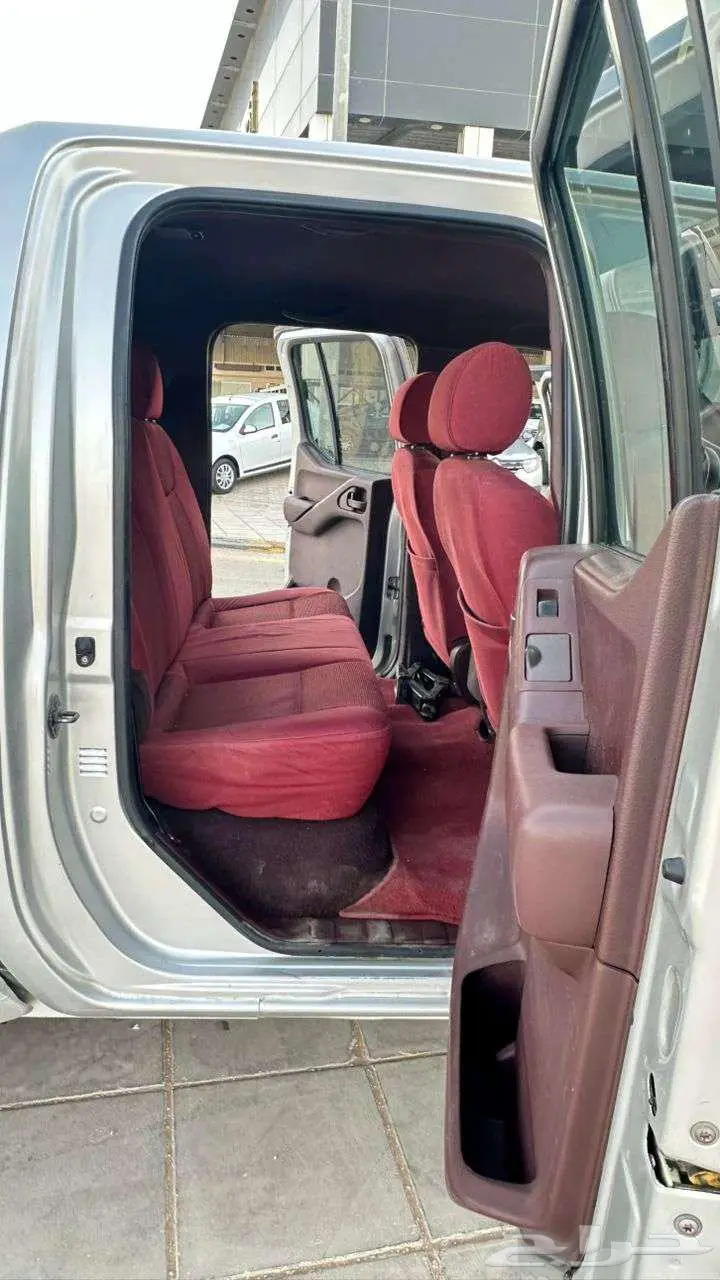 نيسان نافارا 2011 SE 12
