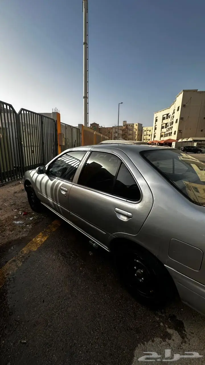 للبيع نيسان صني بالدمام 3