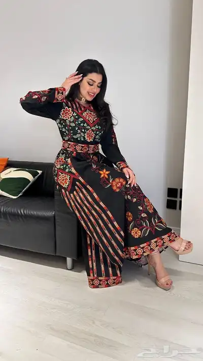 فستان ملكي تطريز اردني كريب 2
