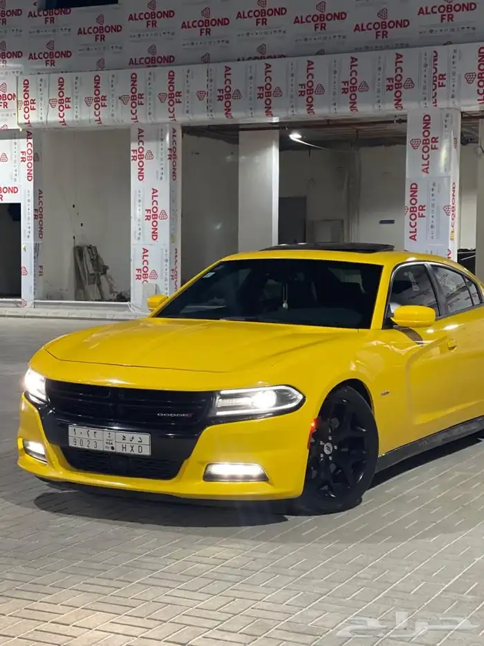 Charger R T (Premium) 13