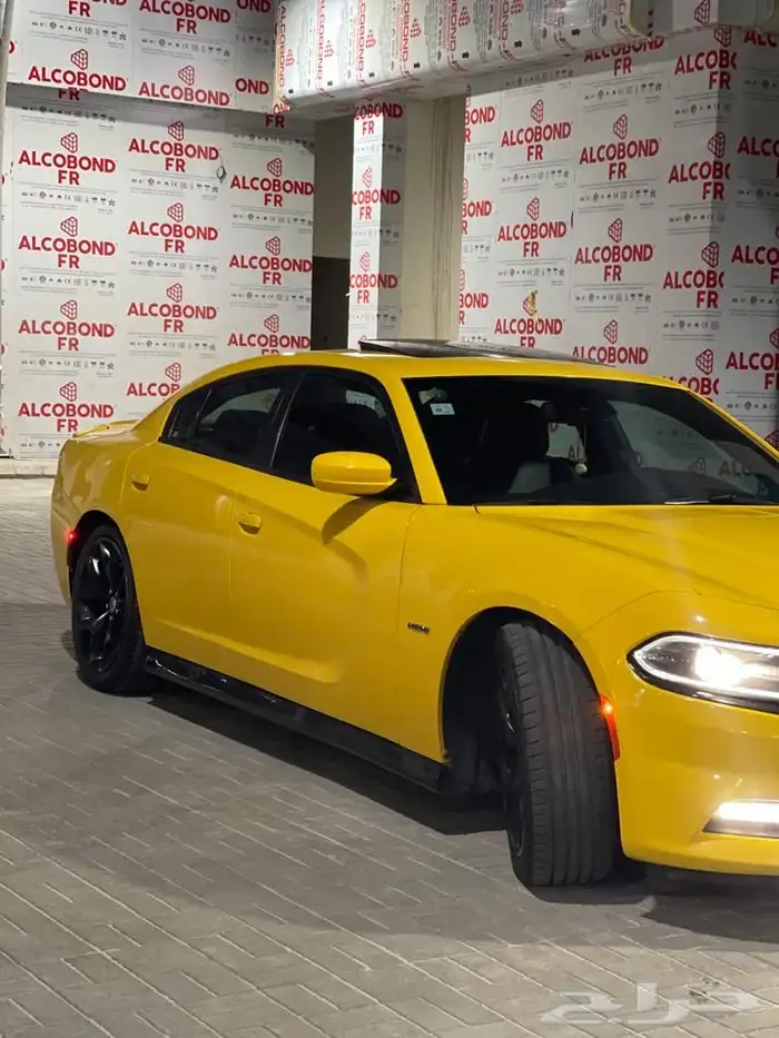 Charger R T (Premium) 5