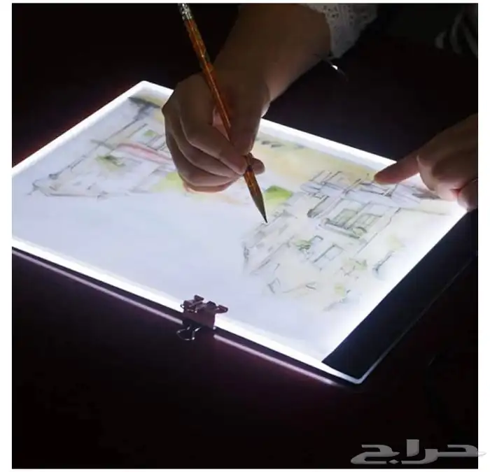 لوحة رسم بإضاءة ليد لاستنساخ الرسومات  للطلبة والمصممين 0